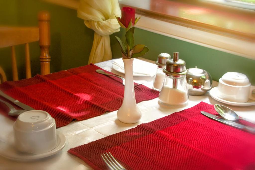 Woodside Lodge Accomodation ウェストポート エクステリア 写真